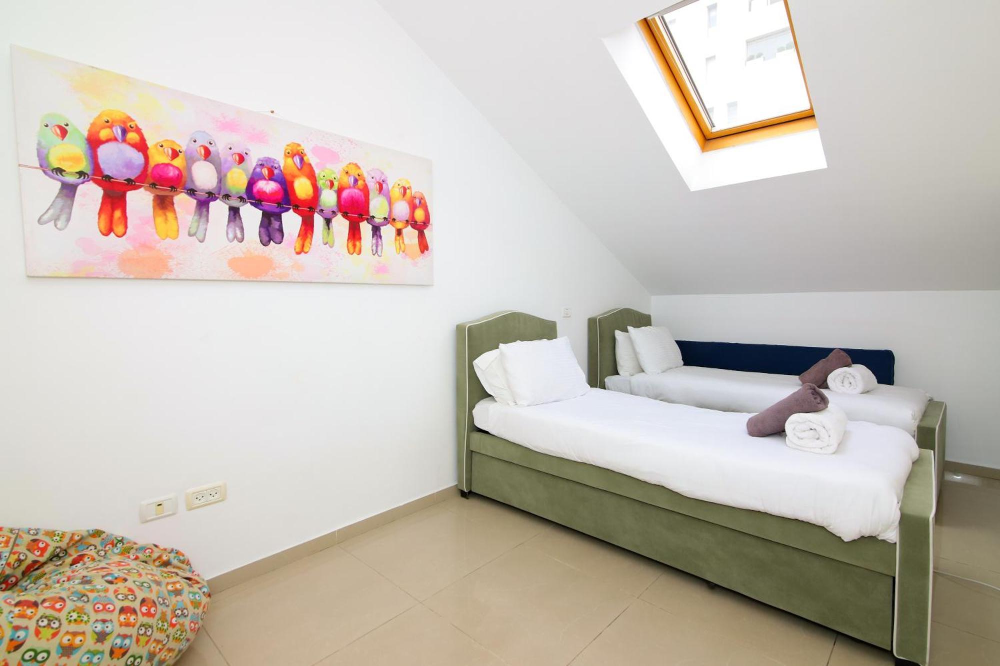 Saidoff, Amazing 4 Bedroom 3 Bath In City Center, Pool, Parking!!! Jeruzalém Exteriér fotografie