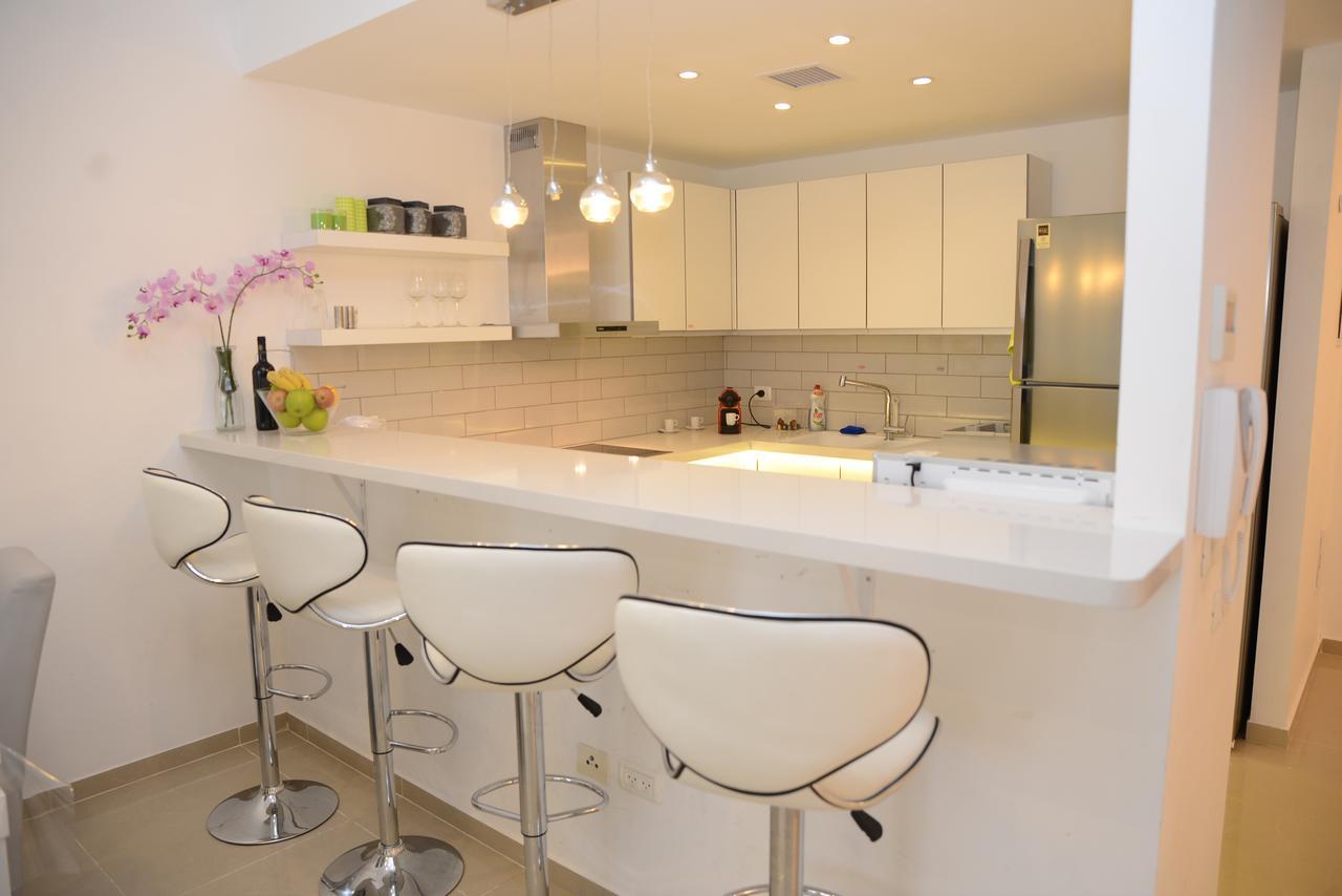 Saidoff, Amazing 4 Bedroom 3 Bath In City Center, Pool, Parking!!! Jeruzalém Exteriér fotografie