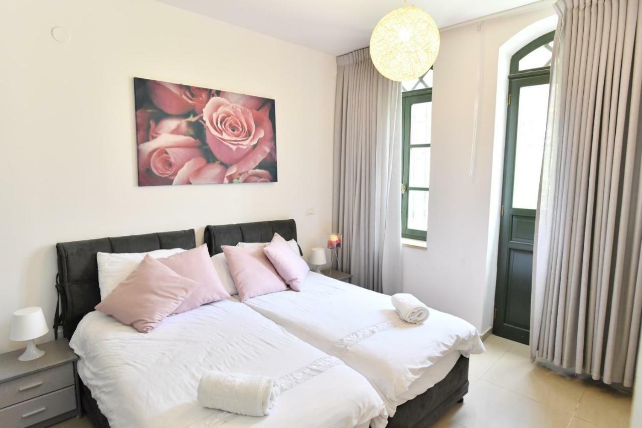 Saidoff, Amazing 4 Bedroom 3 Bath In City Center, Pool, Parking!!! Jeruzalém Exteriér fotografie